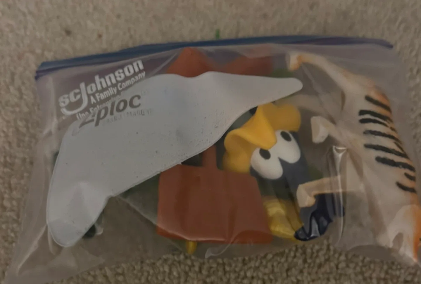 Ziploc Bag of Assorted Toys image indicator(8)