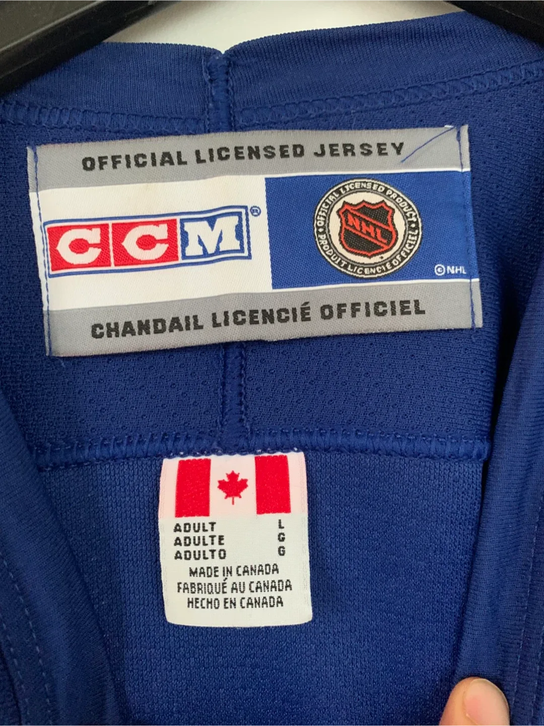 CCM Toronto Maple Leafs Jersey - Size L image indicator(3)