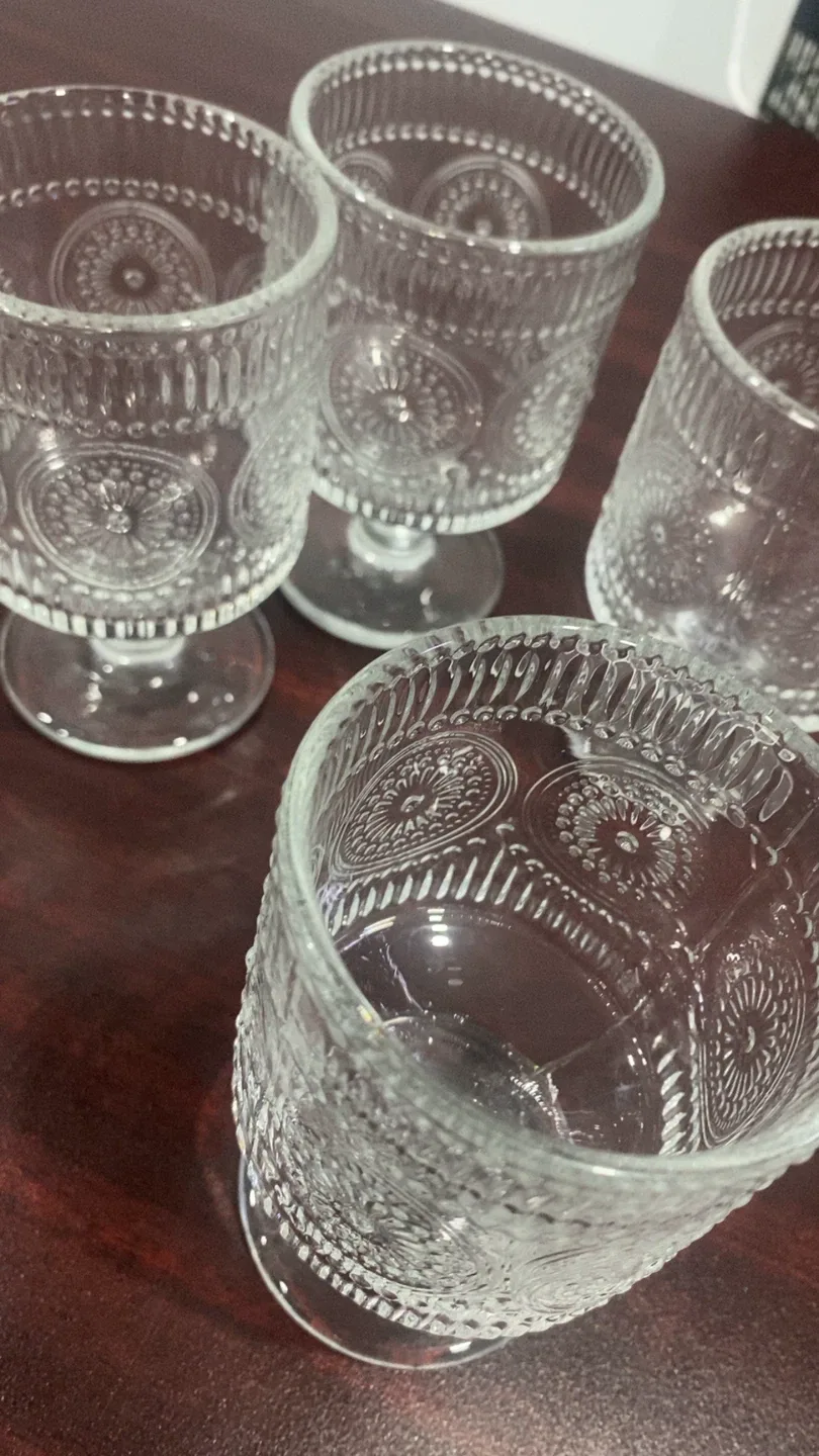 Set of 4 Decorative Stemmed Dessert Glasses image indicator(4)