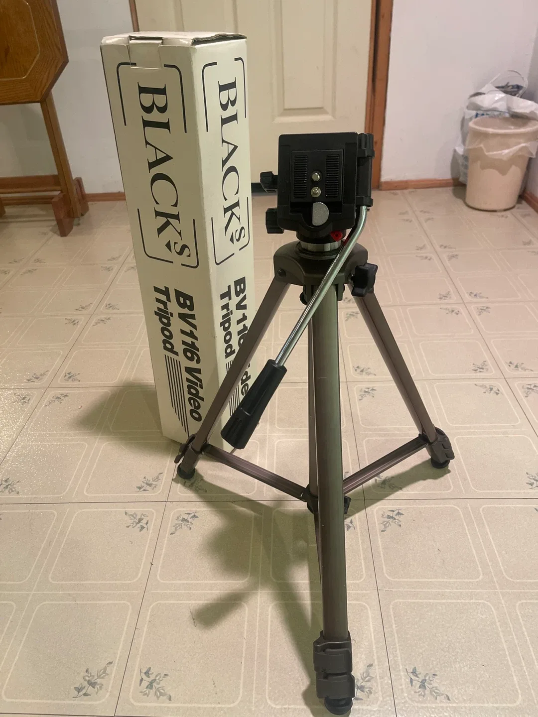 🥕BLACK'S BV116 Video Tripod