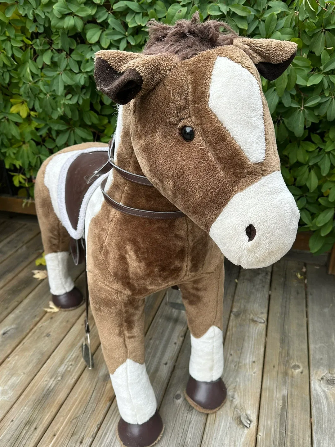 Ride-On Plush Horse Toy image indicator(3)