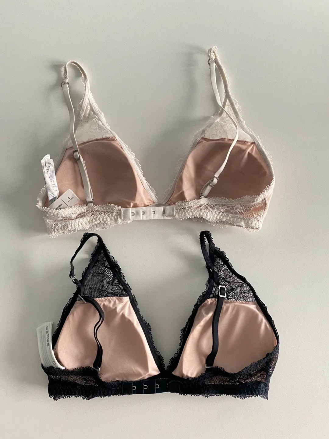 Set of 2 Abercrombie & Fitch Lace Bras image indicator(2)