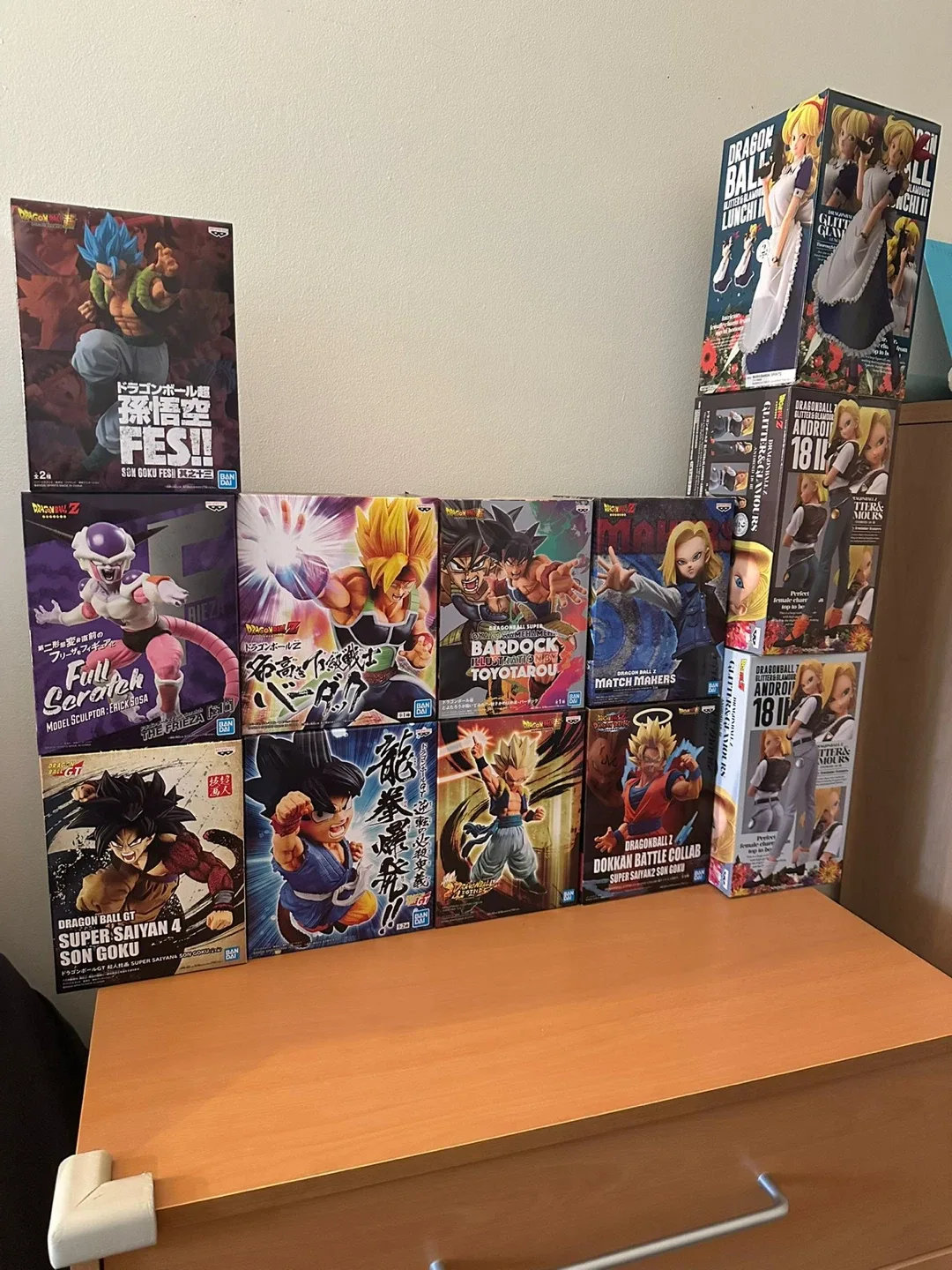 Anime Figures - Dragon Ball, One Piece, Demon Slayer & More! image indicator(3)