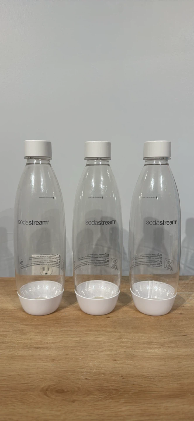 Sodastream Jet with 3 CO₂ Tanks (2 full) + 3 Bottles - photo 3