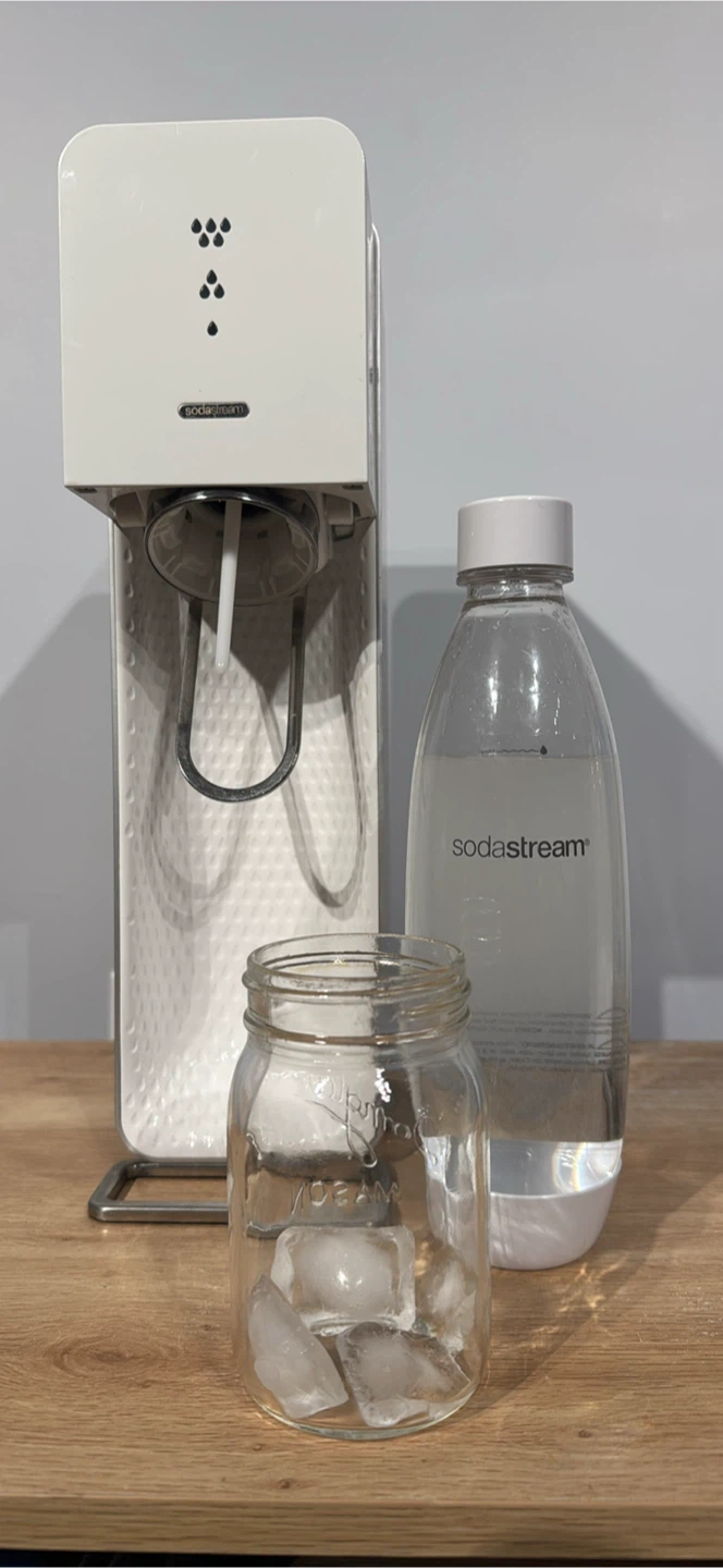 Sodastream Jet with 3 CO₂ Tanks (2 full) + 3 Bottles - photo 5