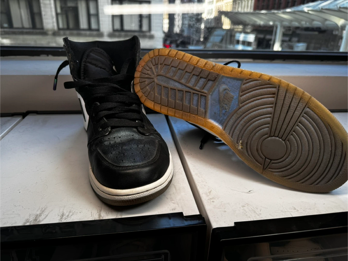 Nike Air Jordan 1 Retro High OG ‘Chameleon’ - photo 2
