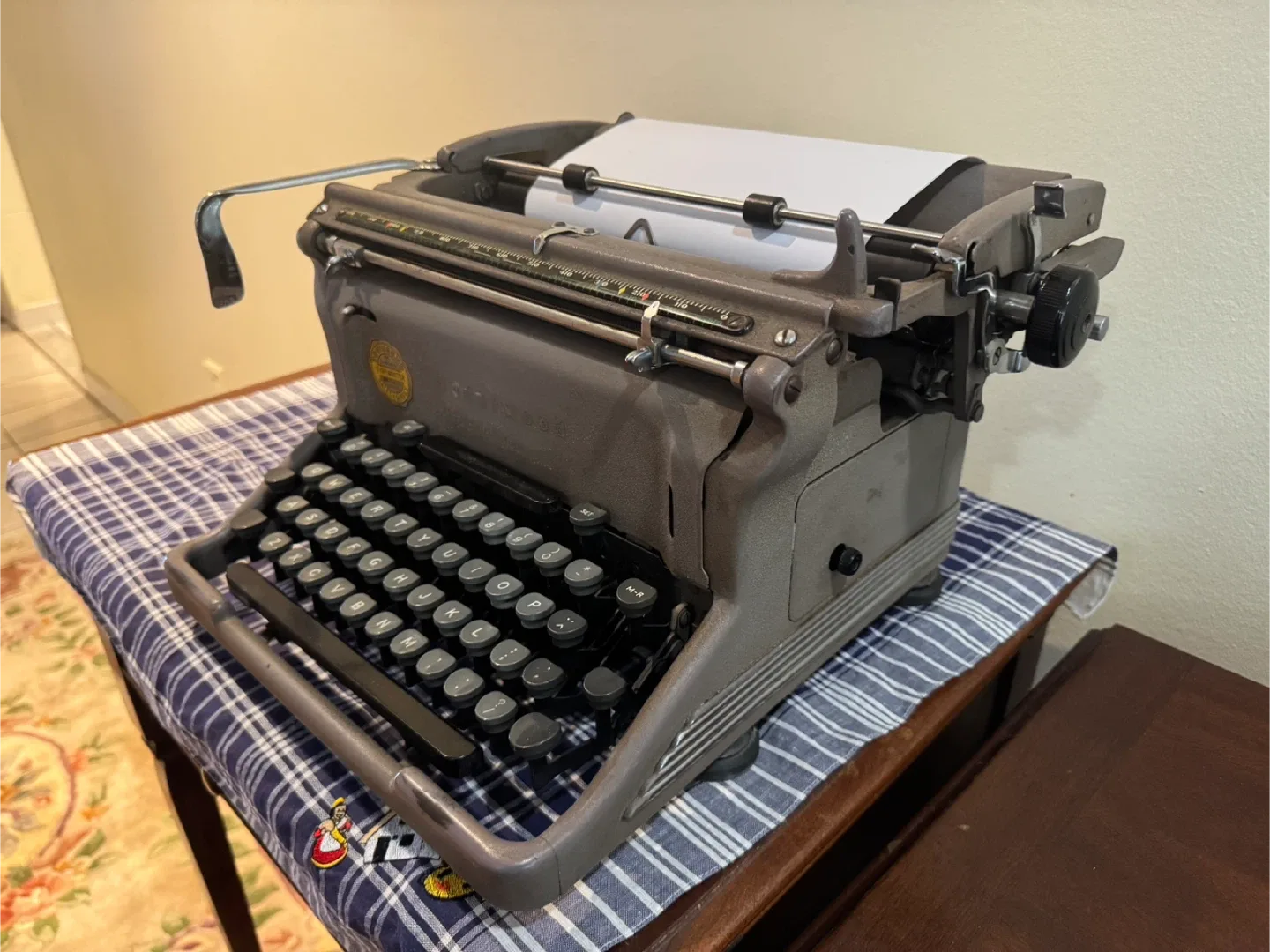 Vintage Underwood Typewriter image indicator(4)