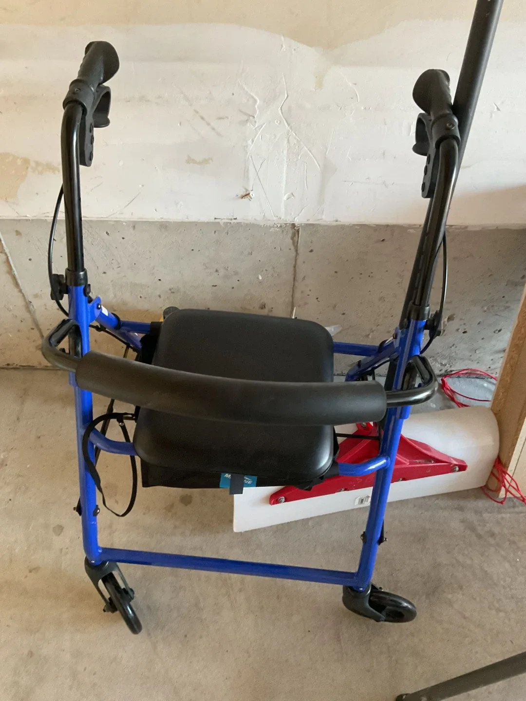 Blue Walker with Seat image indicator(2)