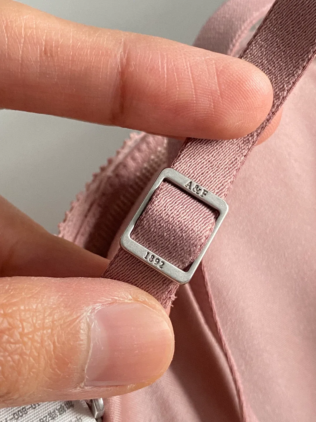 Cute Abercrombie & Fitch Ruched Bust Lace Bra image indicator(5)