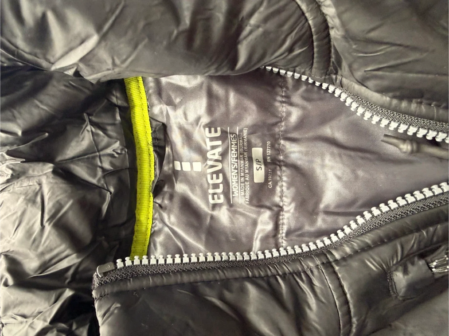 Elevate Women's Jacket, Size S/P image indicator(3)