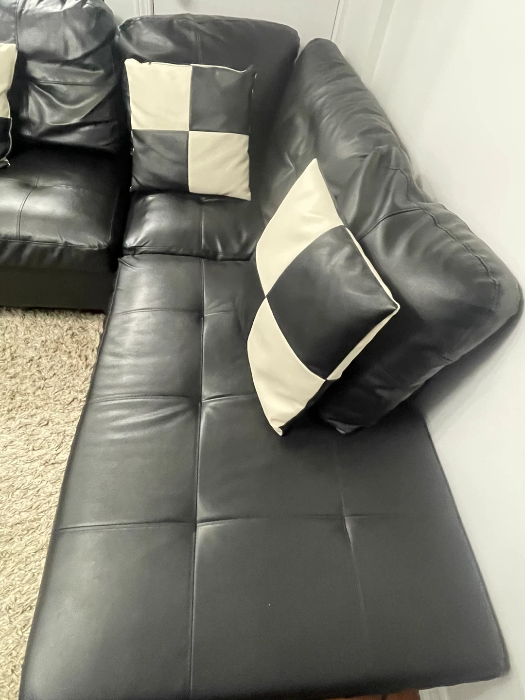 Black Sectional Sofa with Ottoman - photo 3