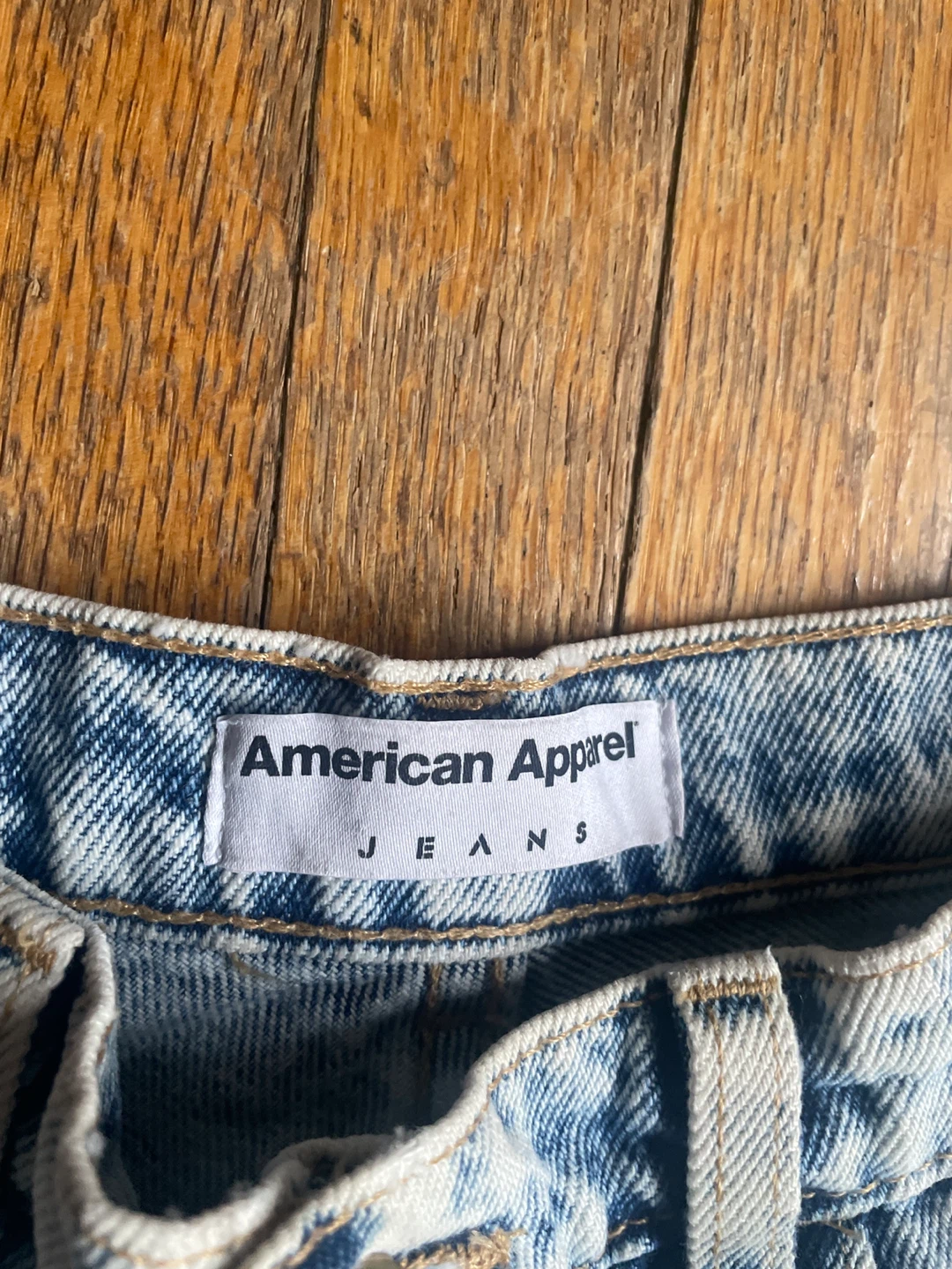 American Apparel  high waist Mom denim shorts 30” US 6 - photo 2