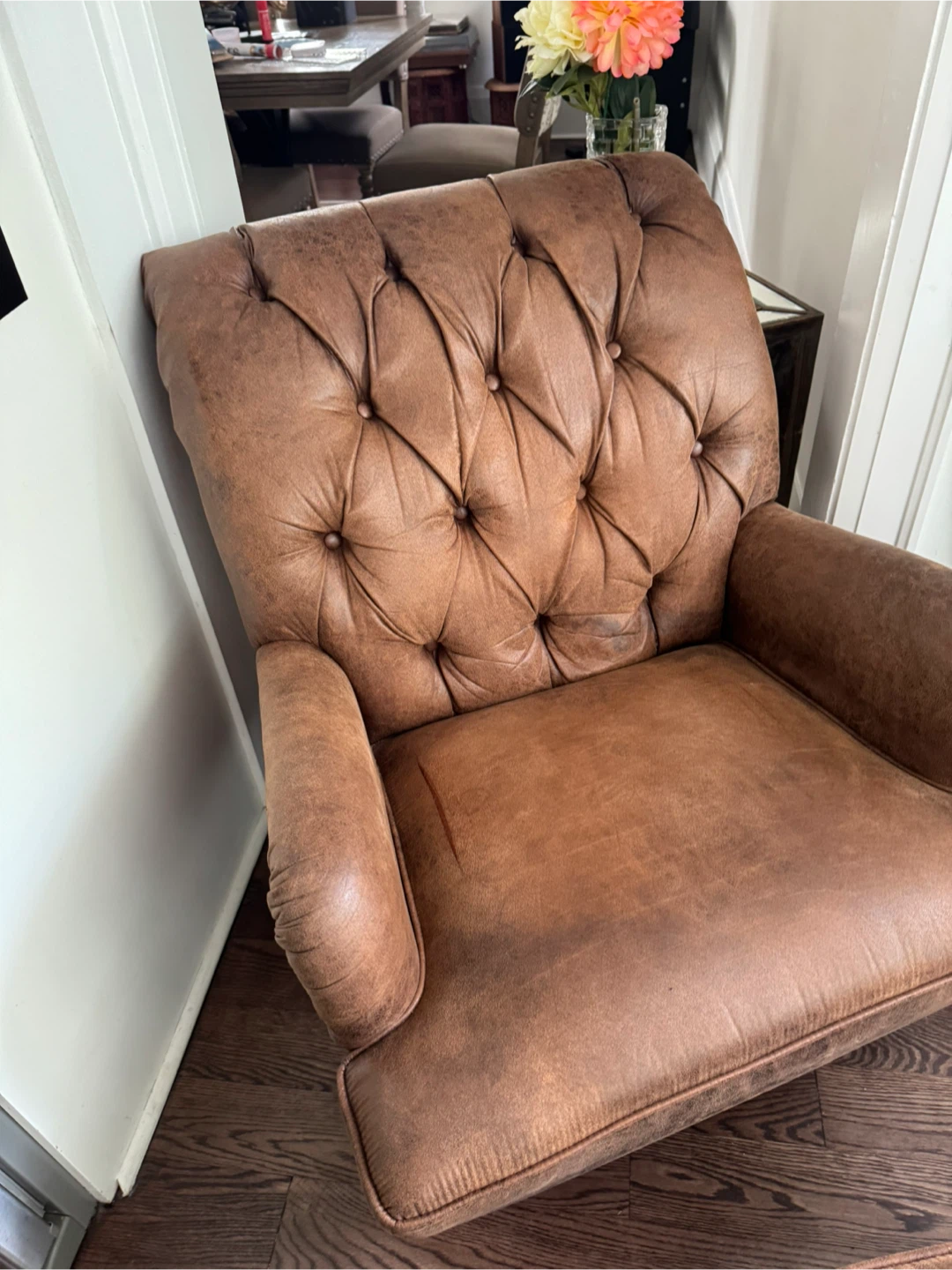 Brown Leather Tufted Armchair and Ottoman Set - photo 2