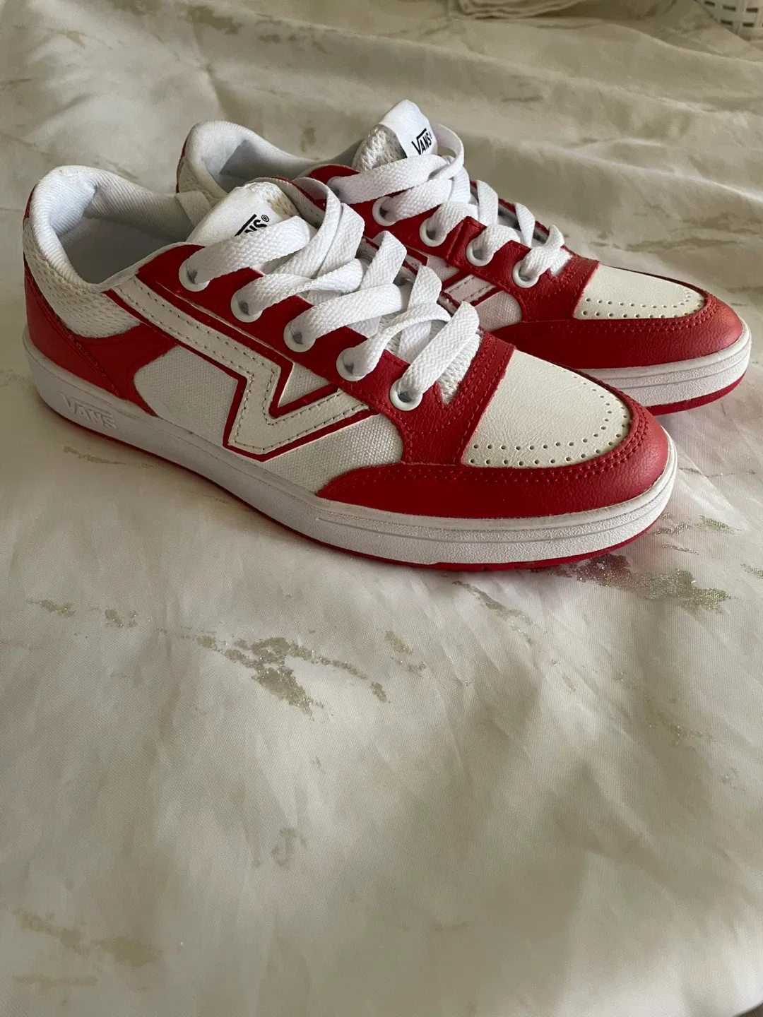 Vans Land Authentic Red/White Shoes - Size US Men's 4.5🥕 image indicator(2)