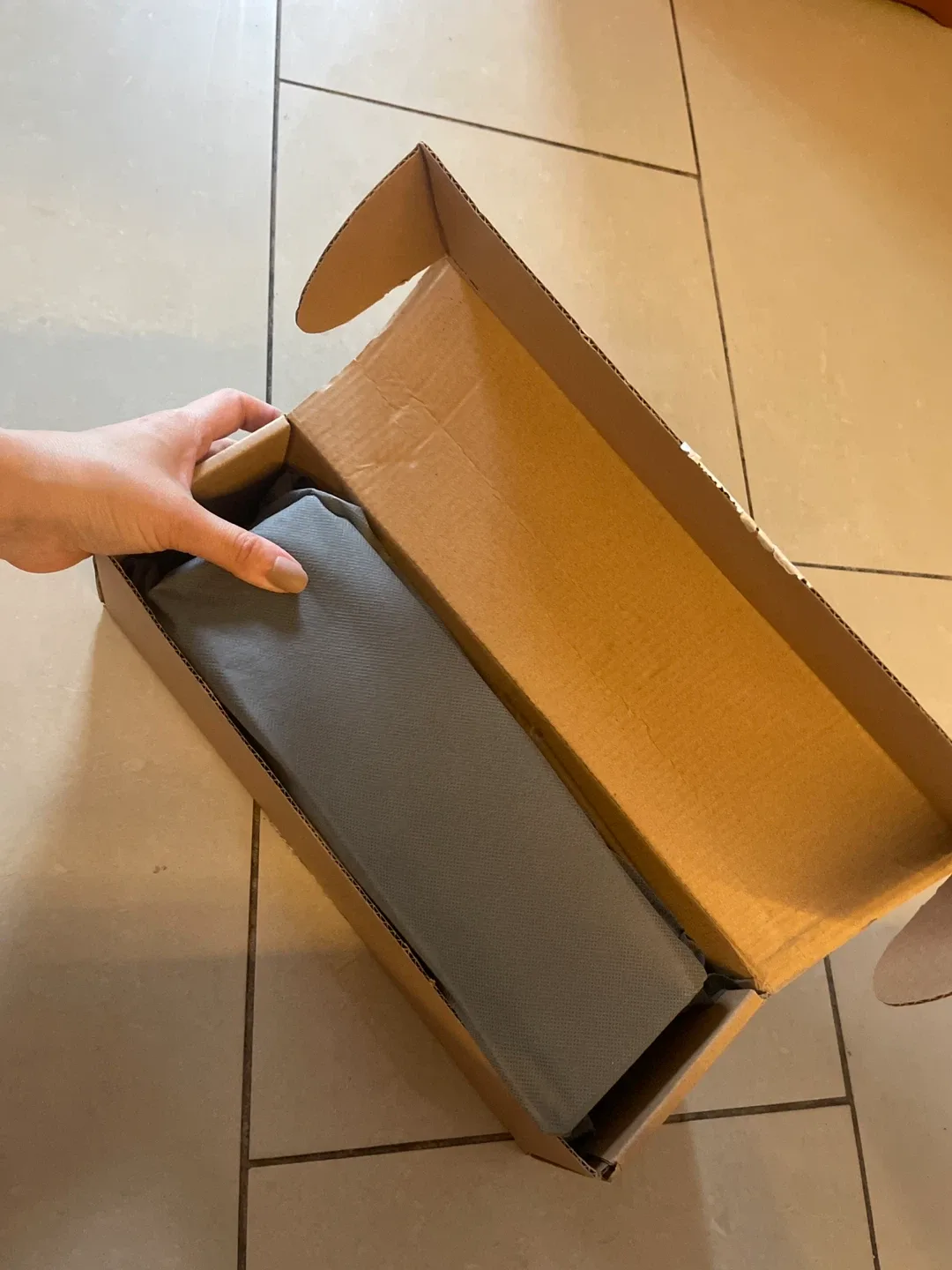 Black Toilet Brush with Holder - New image indicator(4)