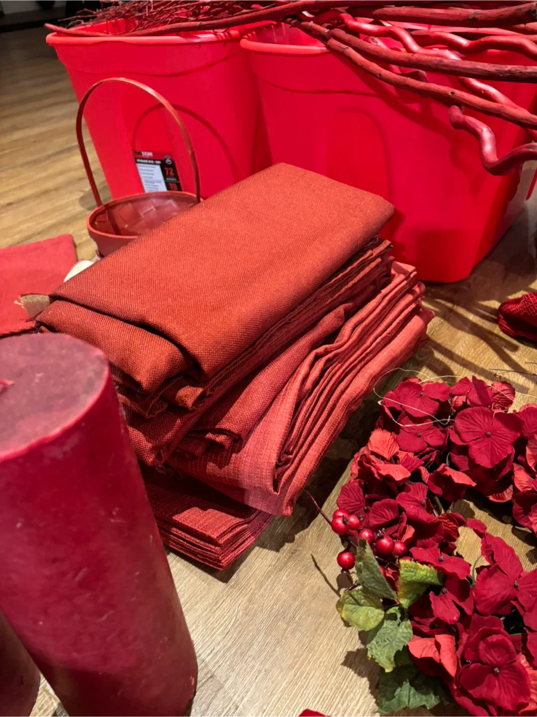 Christmas Decor Lot - Red Theme image indicator(6)