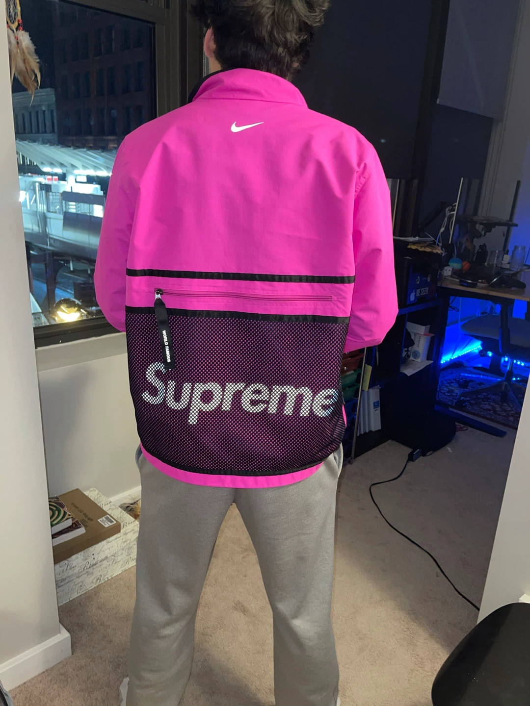 Nike x Supreme Pink Windbreaker Jacket - photo 2