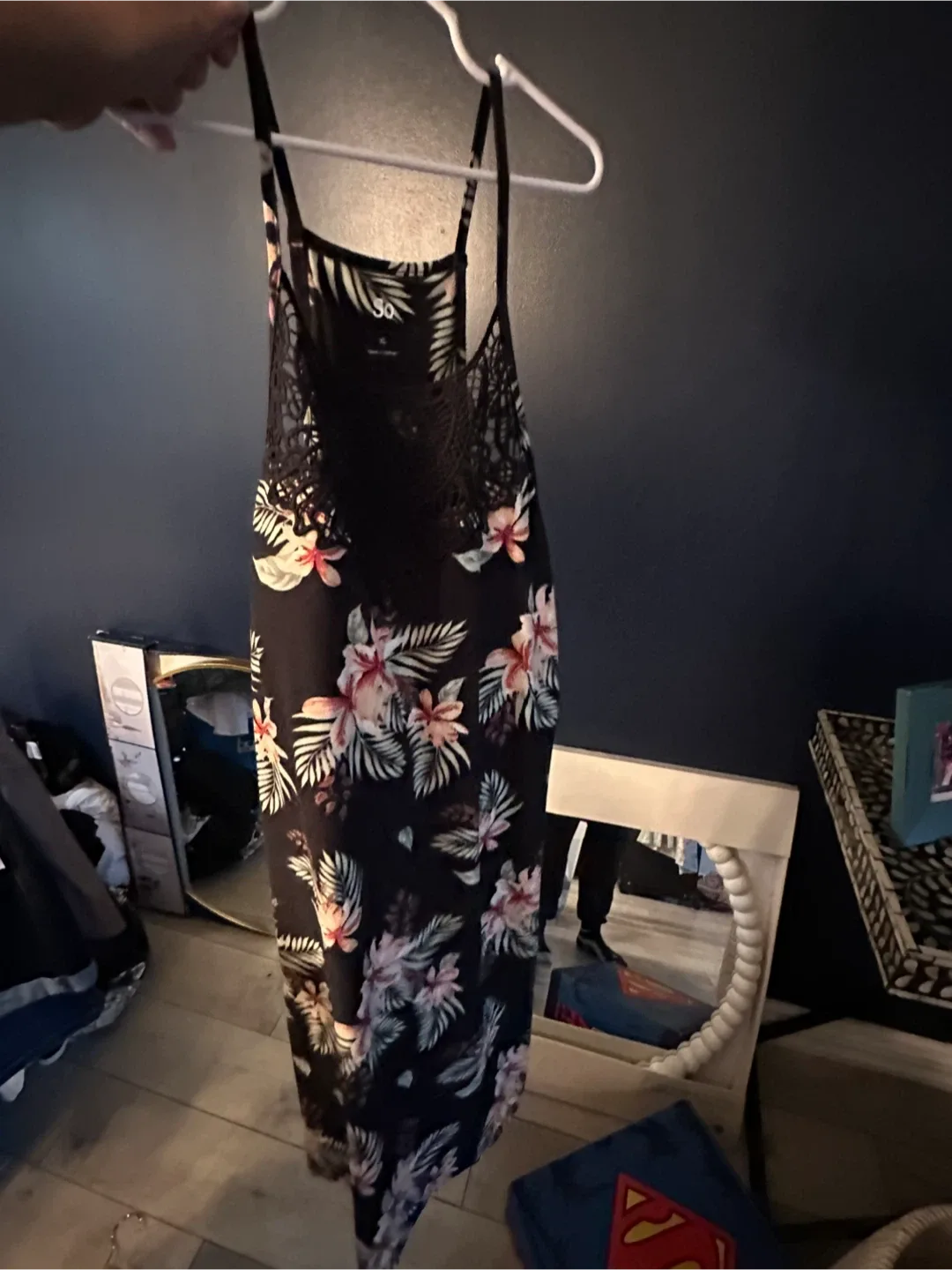 8 Assorted Women's dresses Bundle image indicator(4)