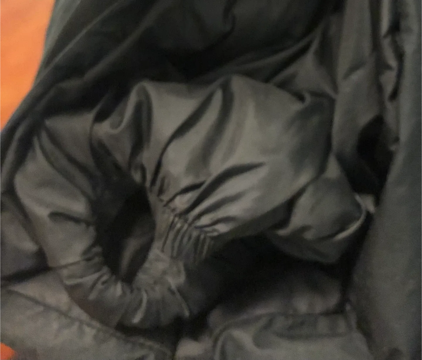 Uniqlo Black Down Coat XS image indicator(4)