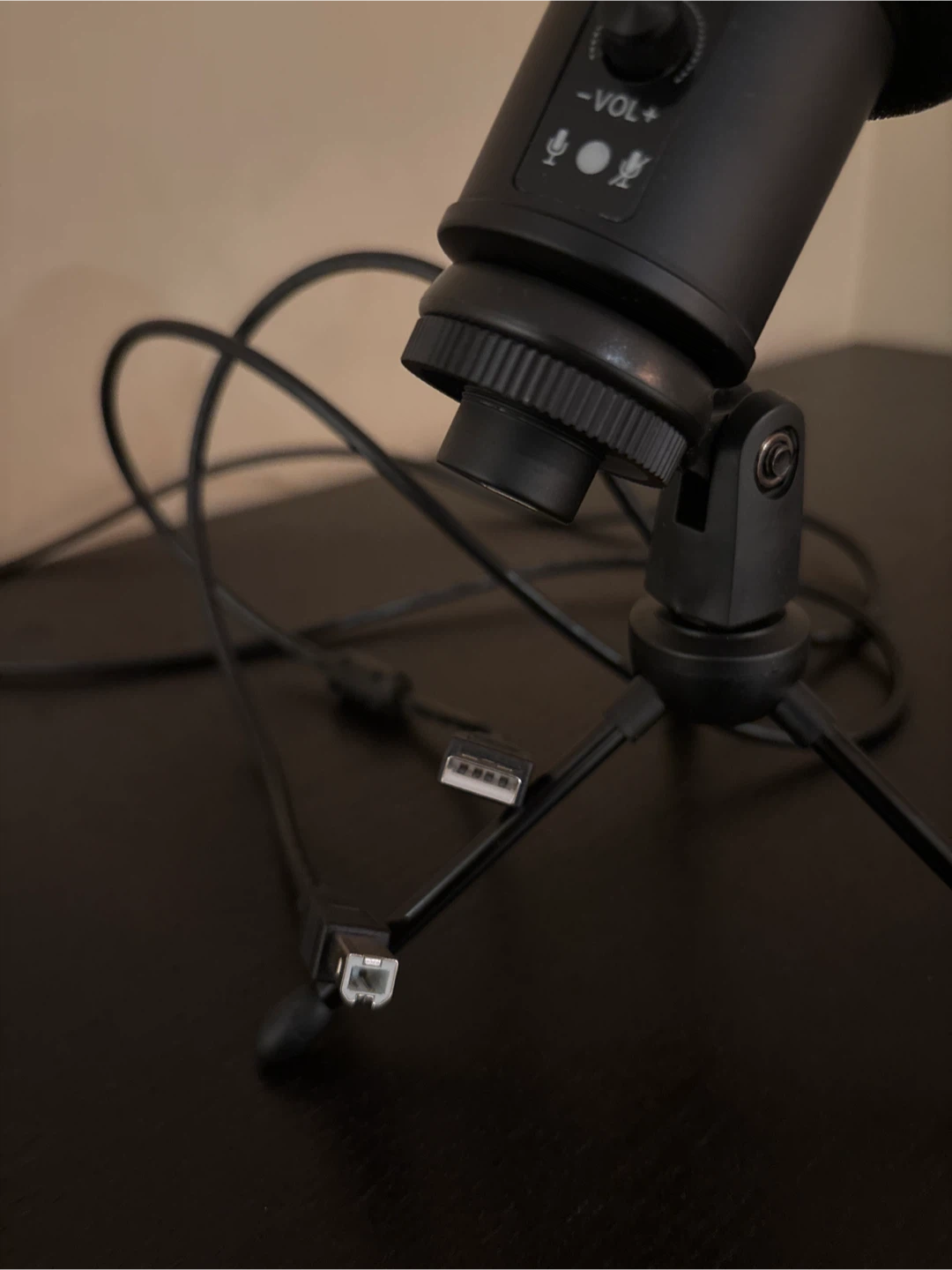 Black USB Microphone with Tripod Stand 🥕 - photo 3