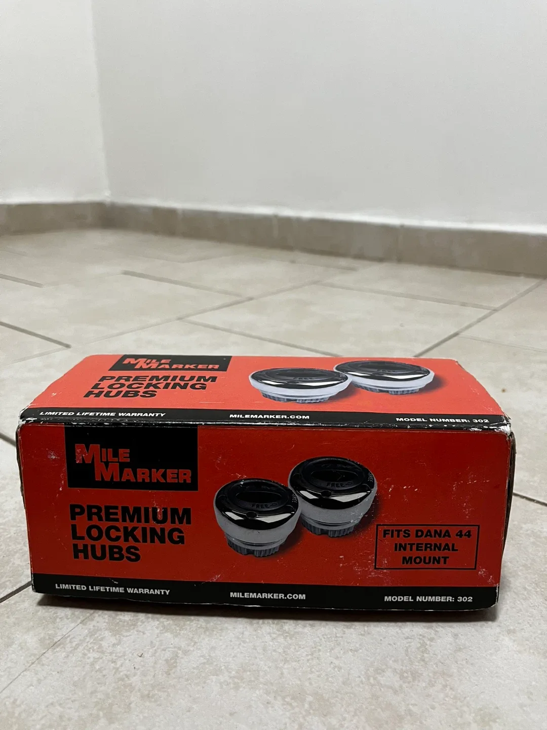 Mile Marker Premium Locking Hubs - Model 302 - Fits Dana 44