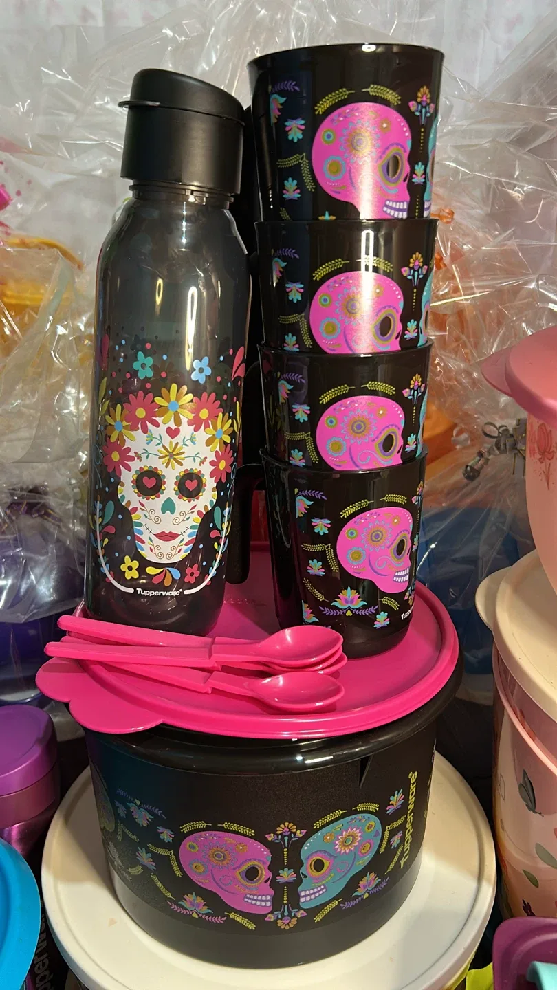 Tupperware Dia de los Muertos Set