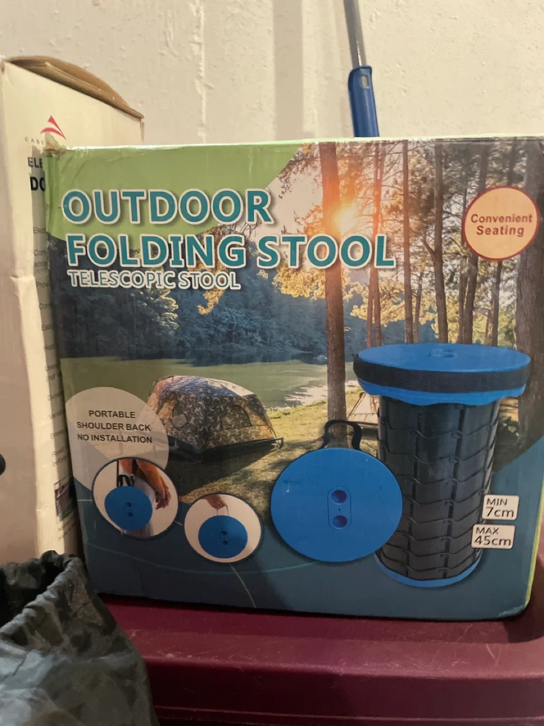 Cascade Sport Double Mantle Lantern & Coleman Queen Air Mattress image indicator(2)