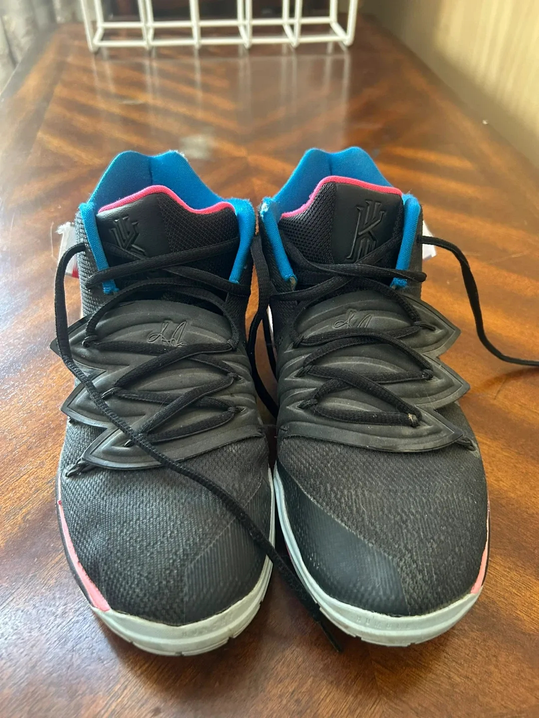 Nike Kyrie 5 Basketball Shoes image indicator(2)