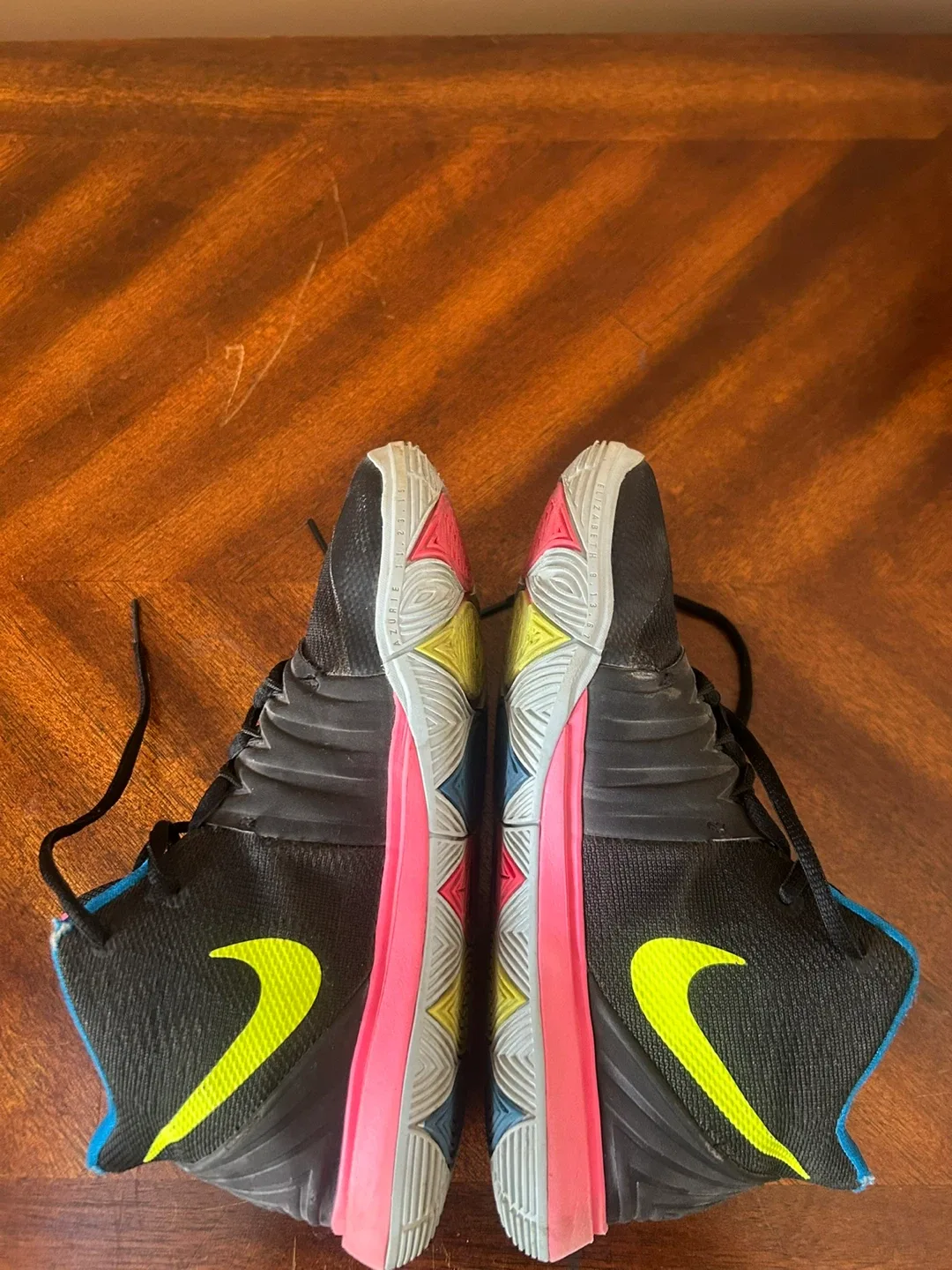Nike Kyrie 5 Basketball Shoes image indicator(3)