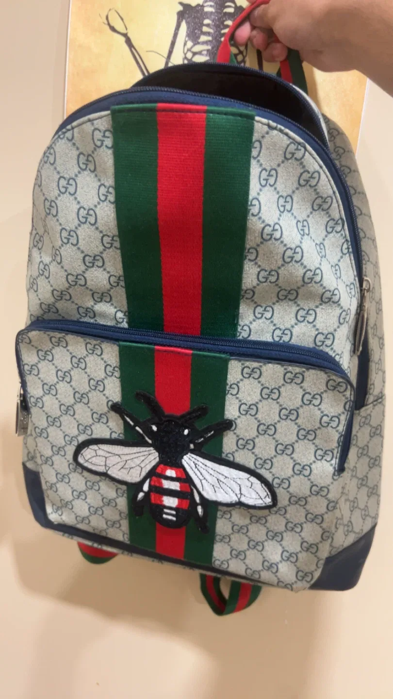 Gucci Bee Backpack image indicator(3)
