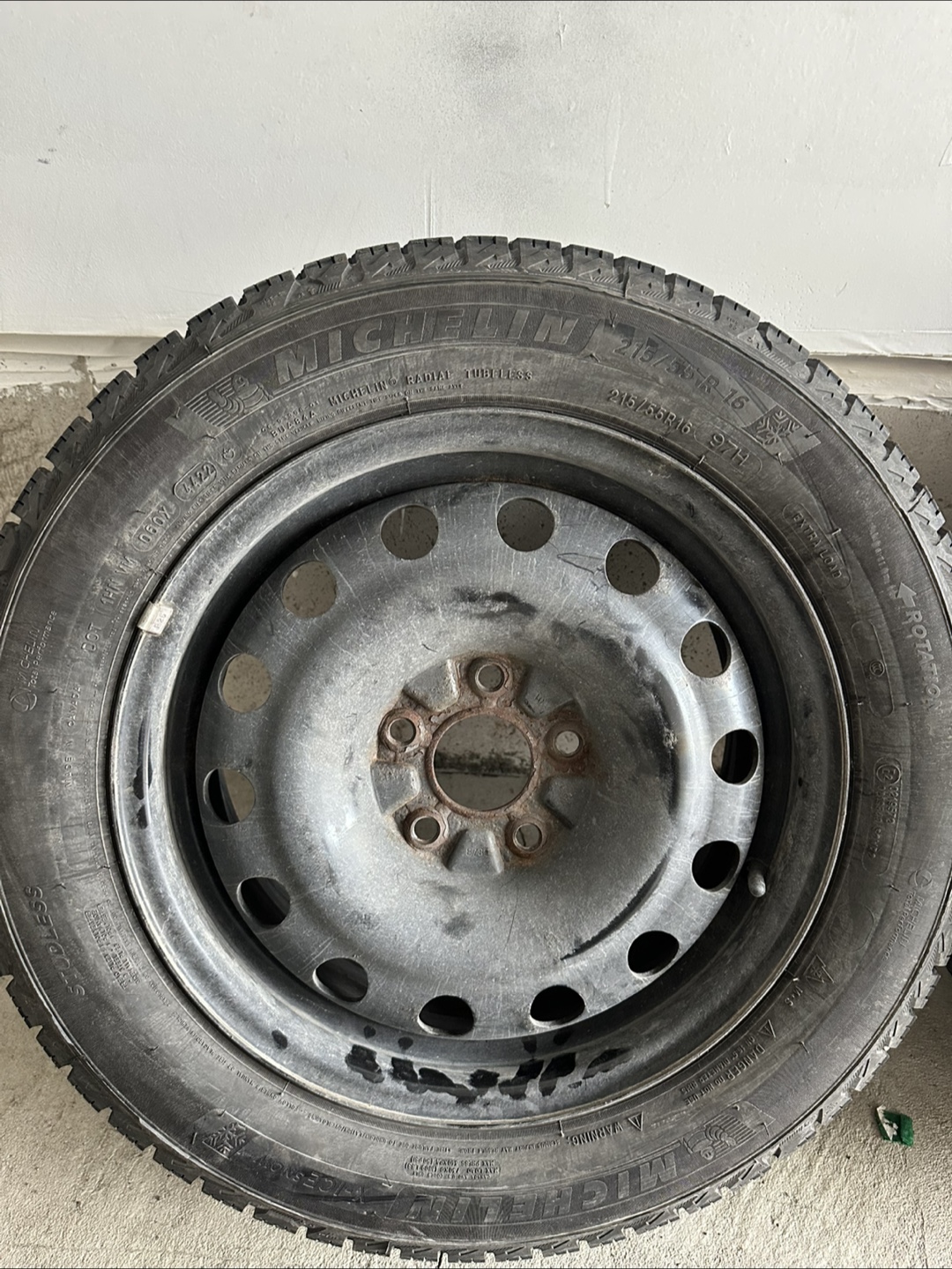 Michelin 215/55R16 Winter Tires on Rims - Set of 4 - photo 2