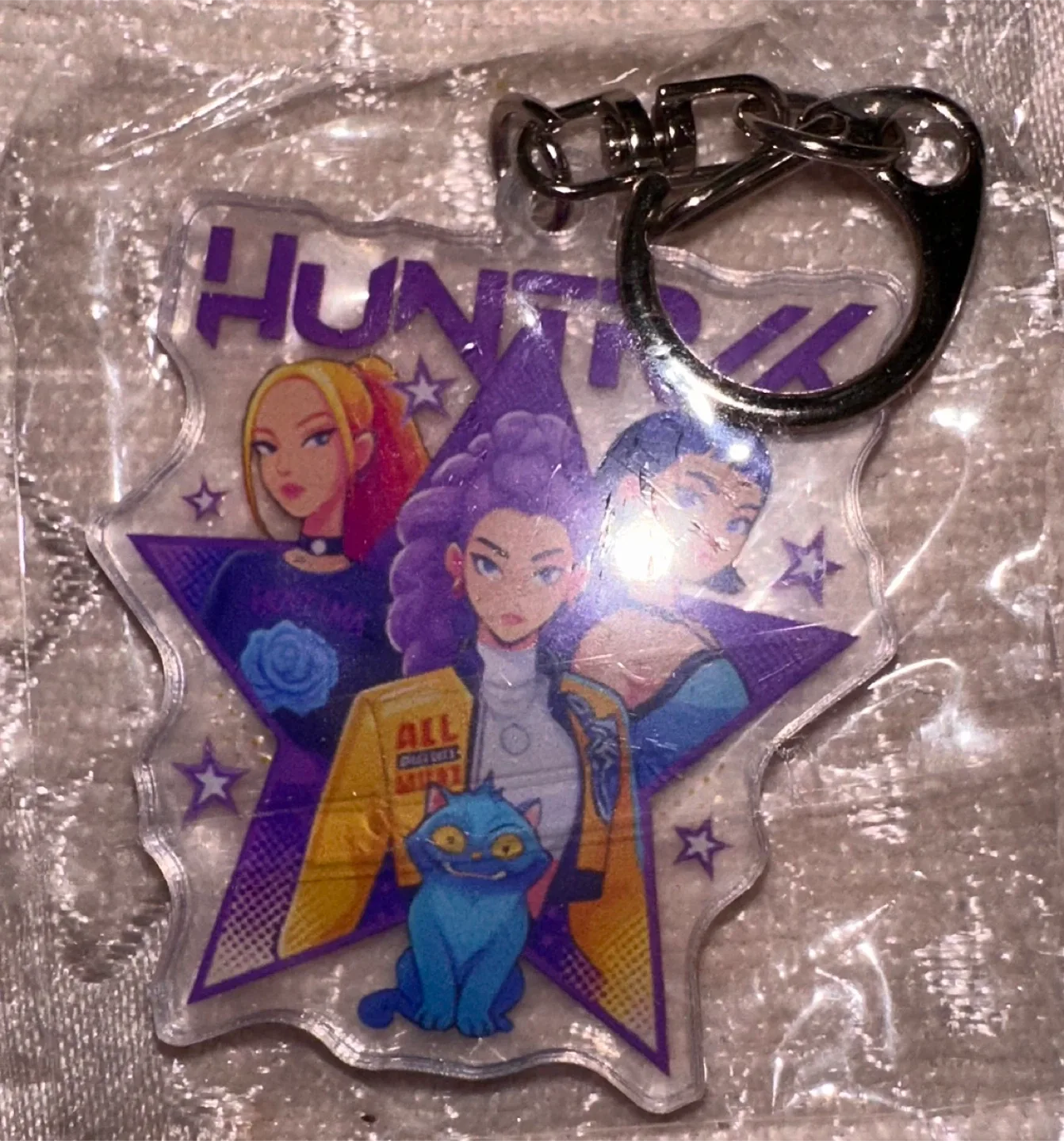Huntrix Star Shaped Keychain image indicator(6)
