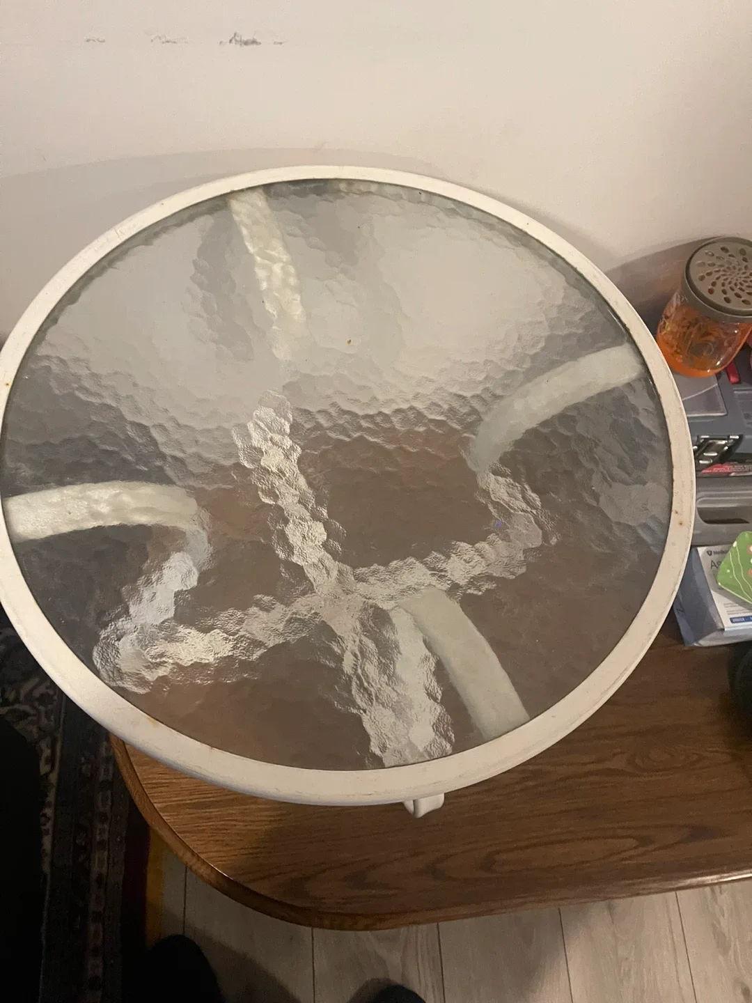 White Round Glass Top Side Table image indicator(2)