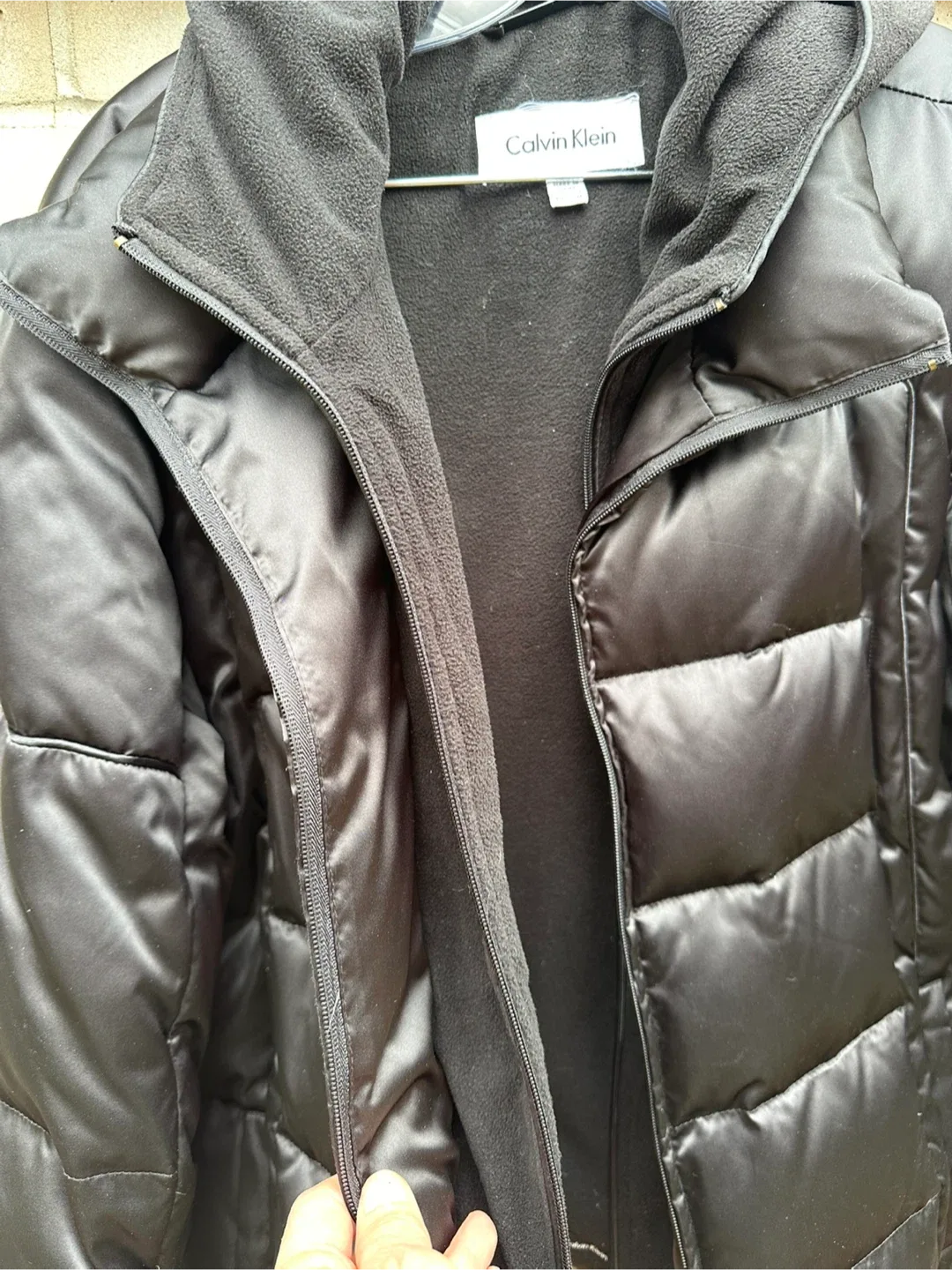 Calvin Klein Black Puffer Jacket - Size L image indicator(6)