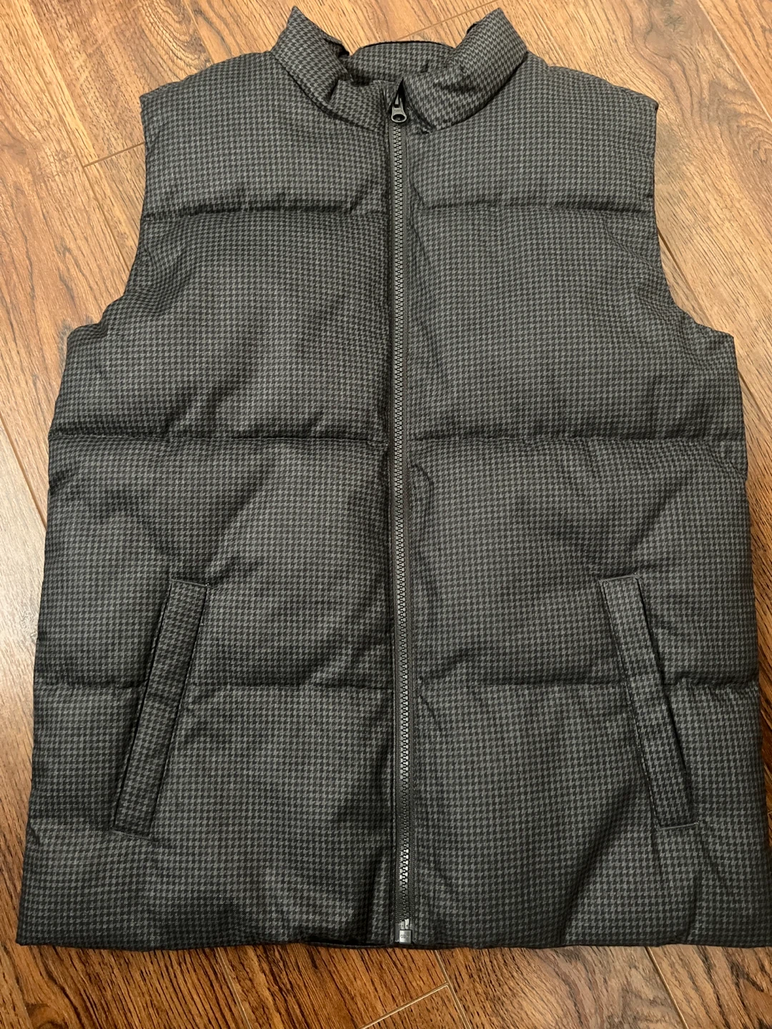 Old Navy Puffer Vest - Kids XL (14-16)