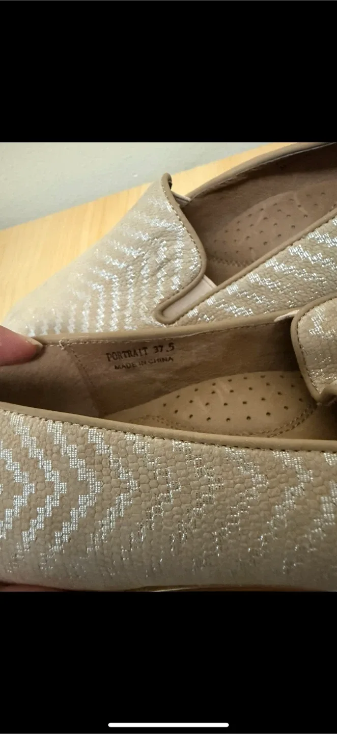 Shoes bundle-4 pairs image indicator(8)