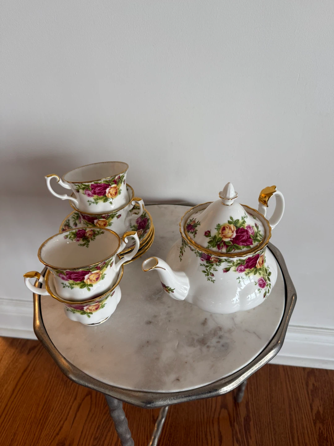 Royal Albert Old Country Roses Teacup & Saucer