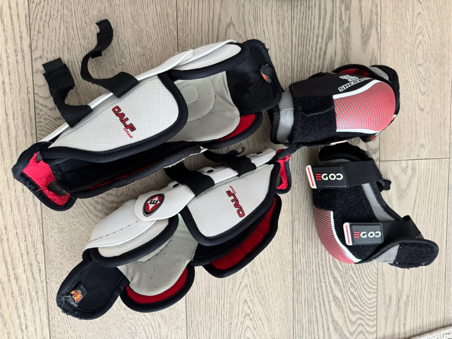 Sher-Wood Rekker Hockey Gloves & Easton Shin Pads