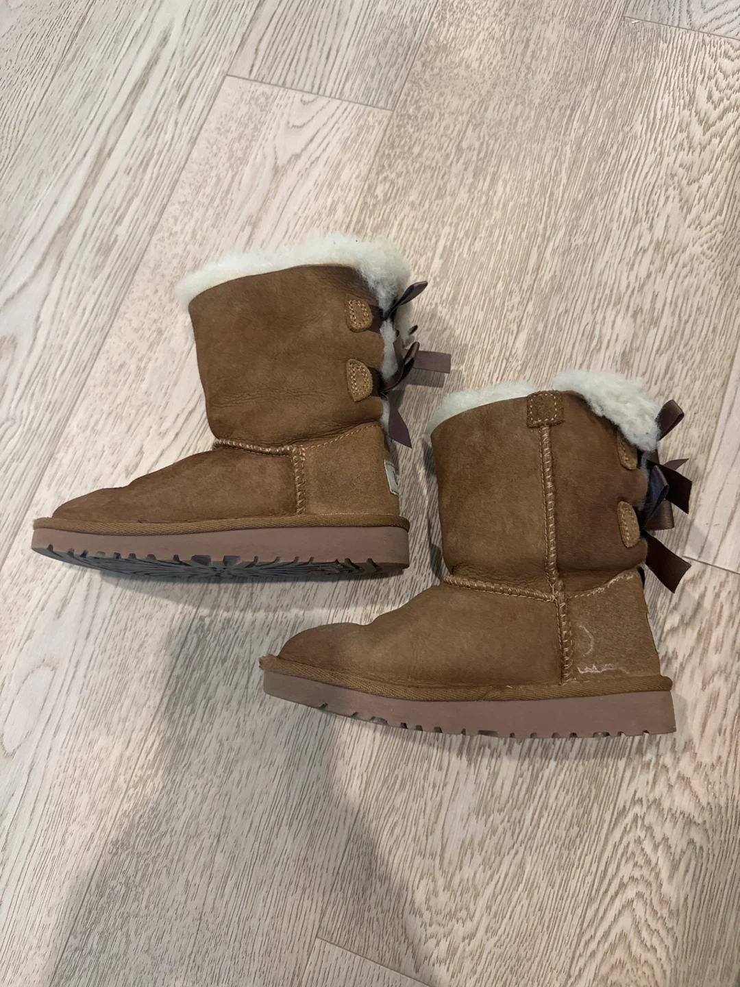 UGG Australia Brown Boots with Bow Detail toddler girls size 10
