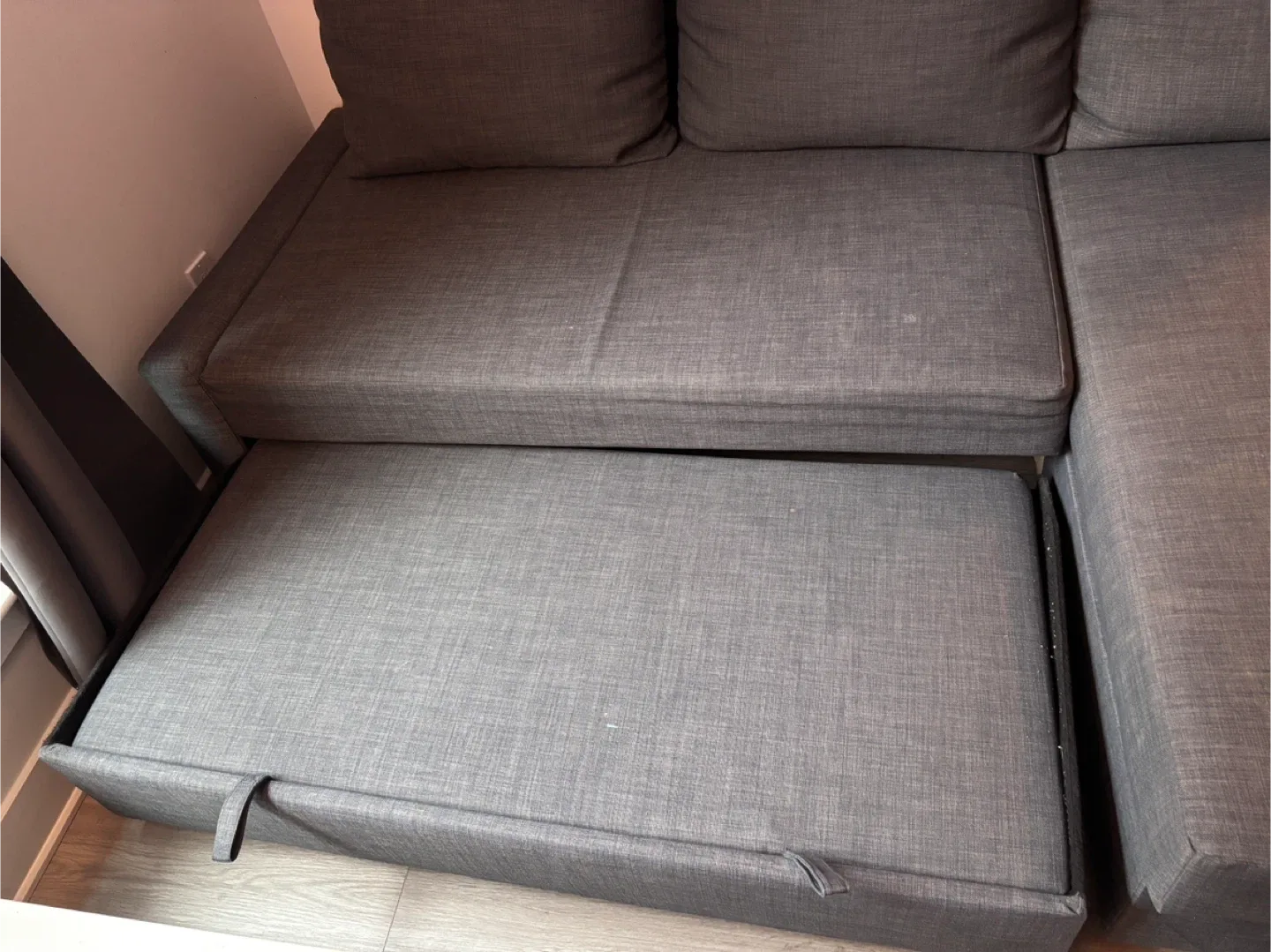 IKEA Corner Sofa with Pull-Out Bed - Moving out sell image indicator(4)