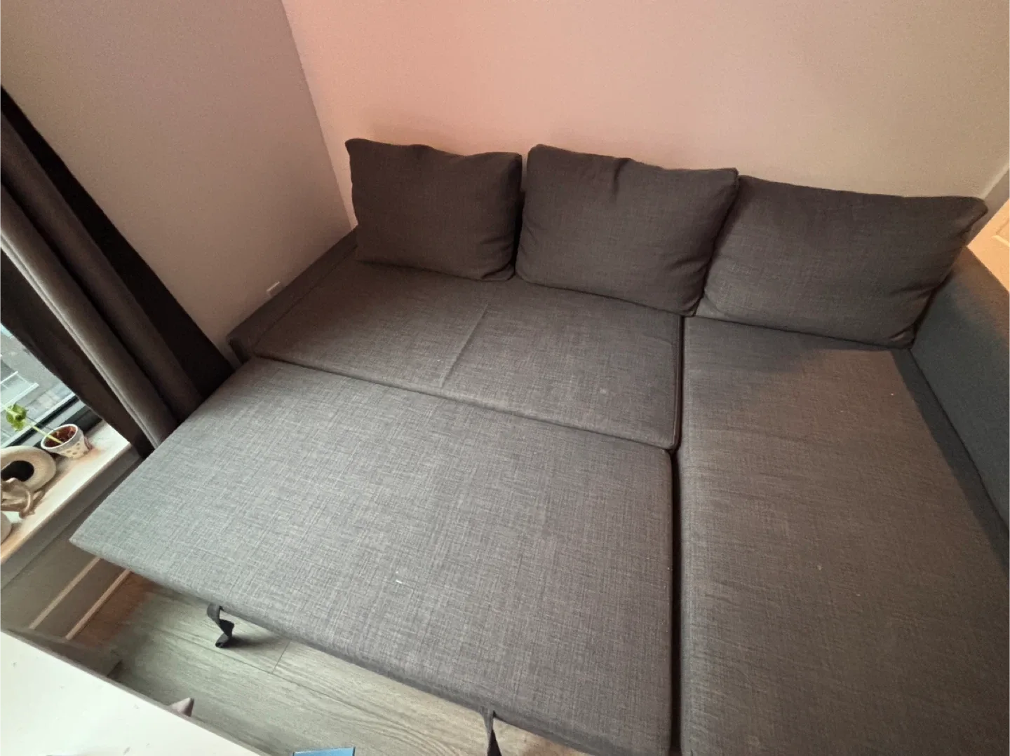 IKEA Corner Sofa with Pull-Out Bed - Moving out sell image indicator(3)