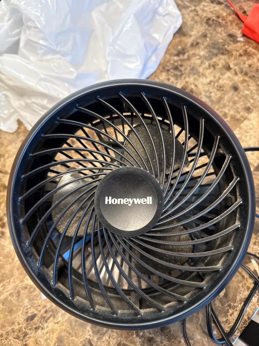 Honeywell Table Fan - Black