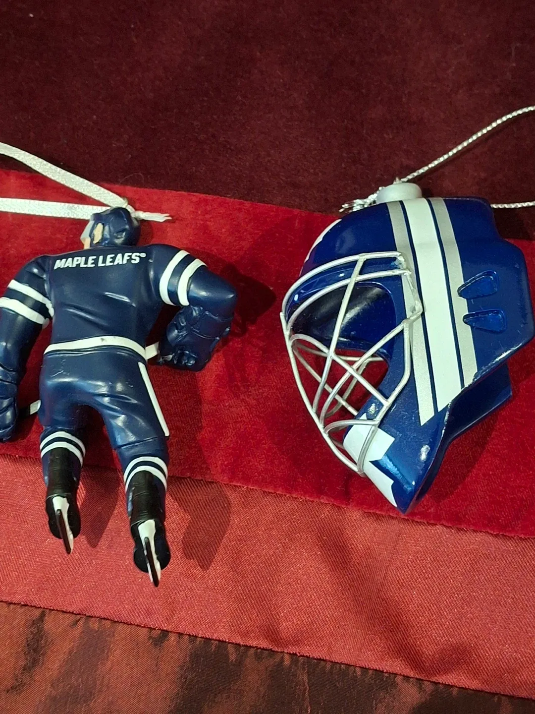 Pair of Toronto Maple Leafs tree ornaments image indicator(4)