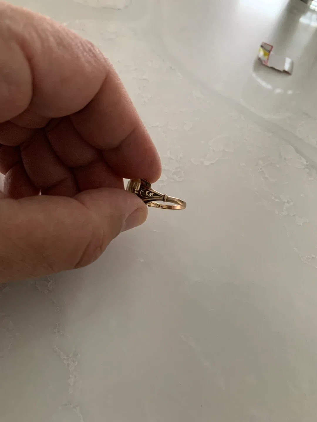 Vintage Ring with Yellow Stone image indicator(4)