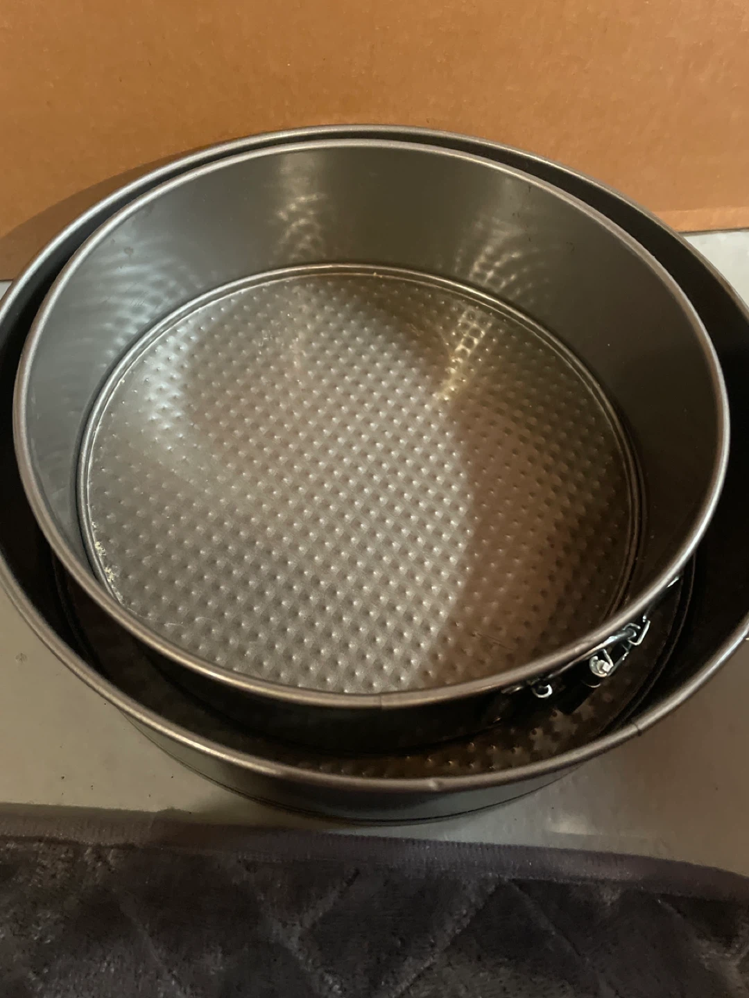 Set of 2 Kaiser Bakeware Springform Pans - photo 3
