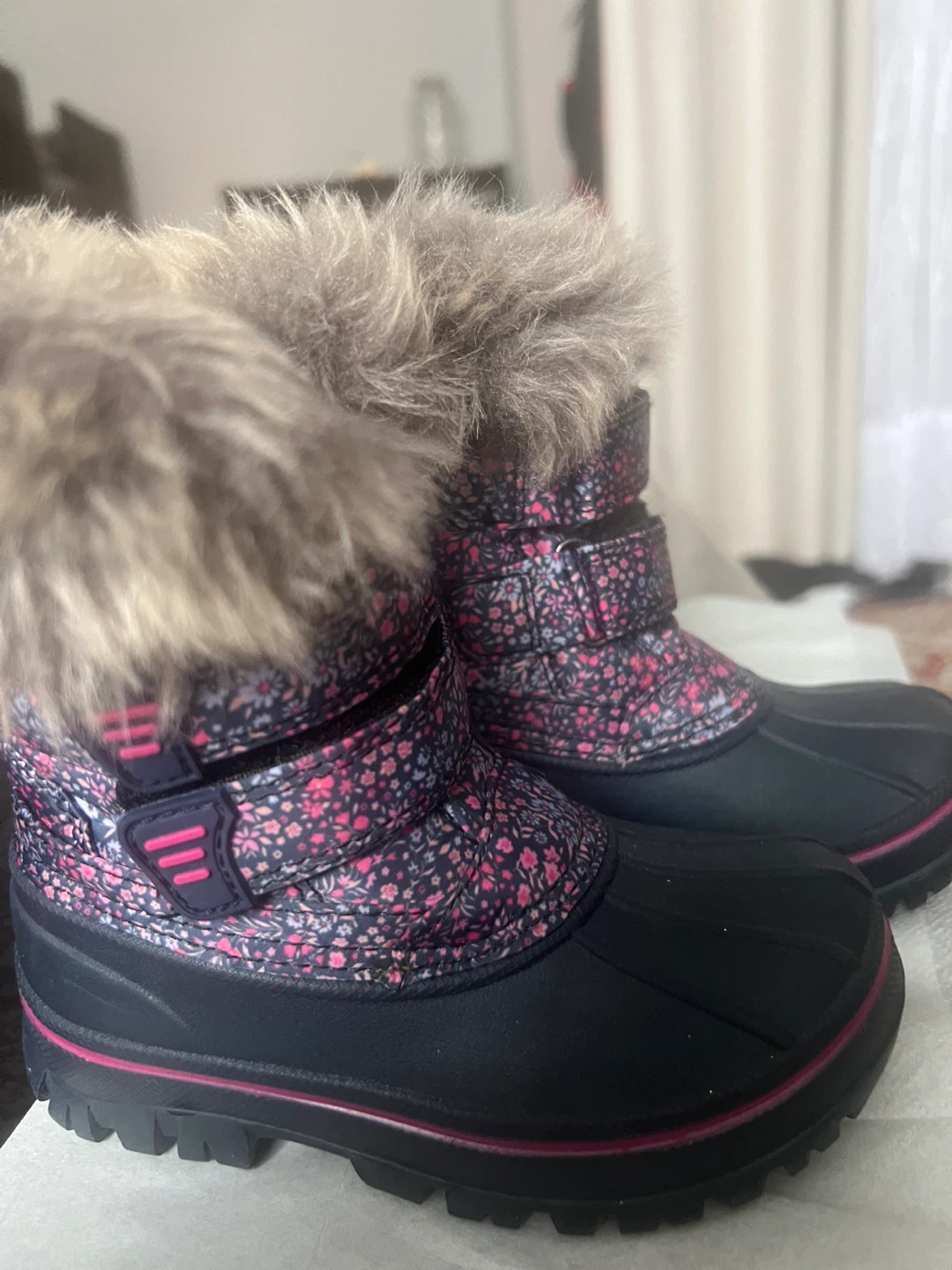 Joe Fresh Winter Boots - Size 7