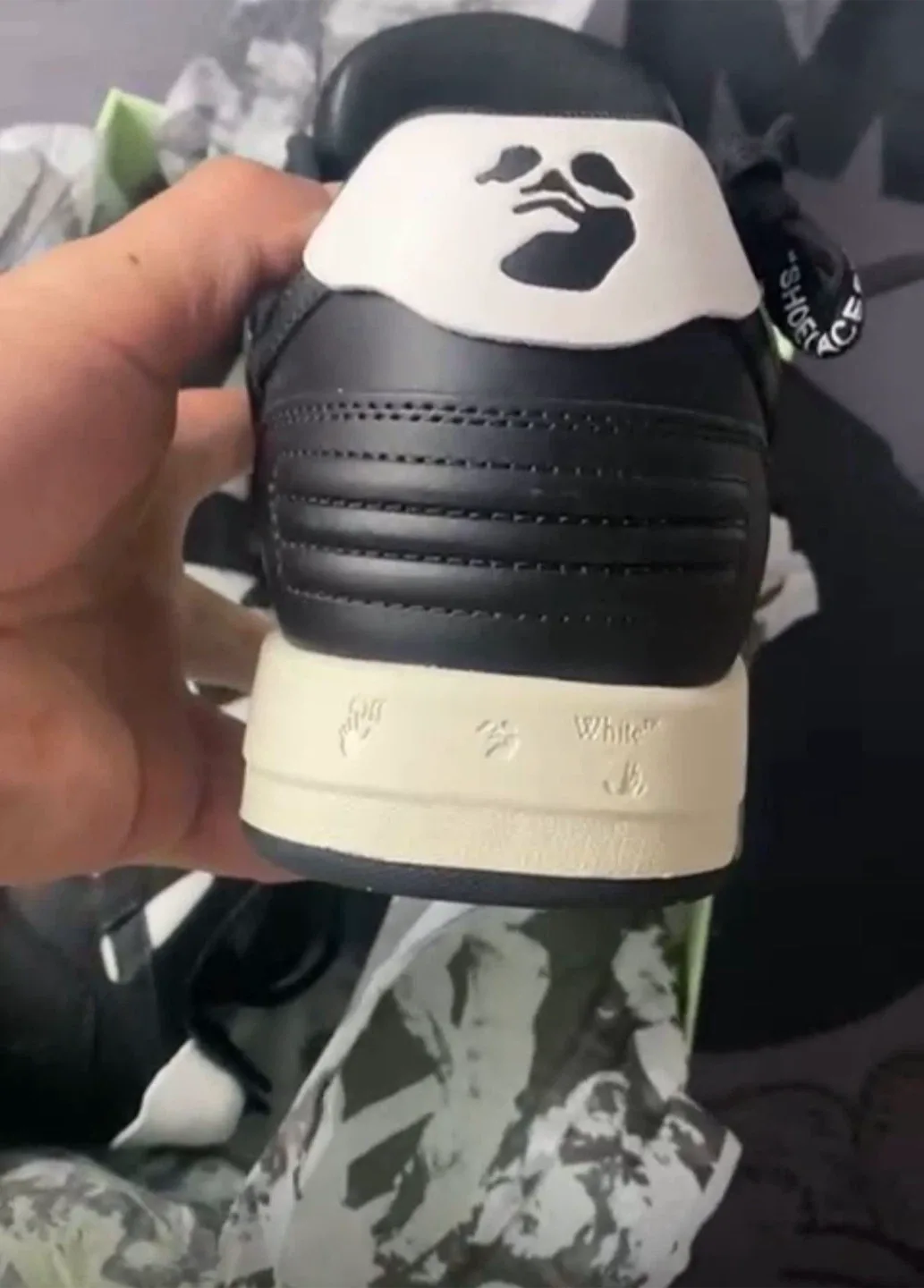 Off-White Out Of Office OOO Black/White Sneakers - Size 40 image indicator(3)