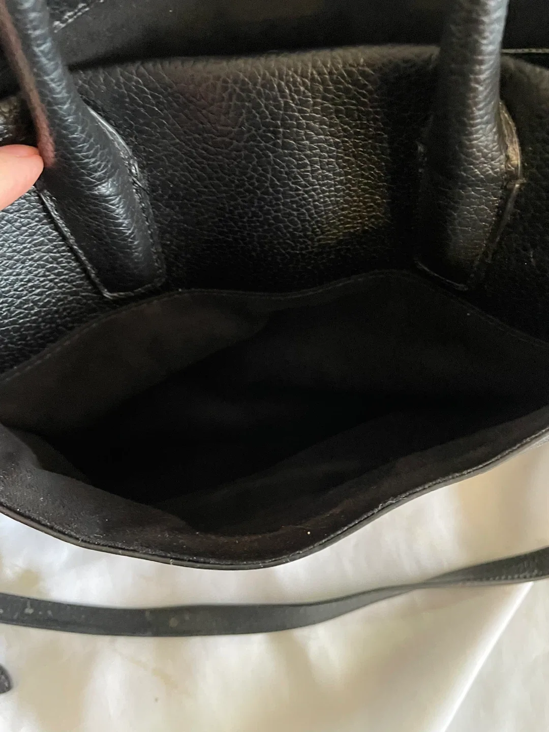 Steve Madden Black Tote Bag image indicator(4)