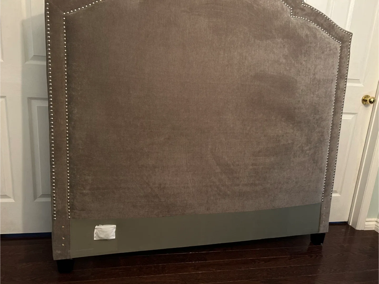 Queen size Upholstered Headboard with Nailhead Trim image indicator(2)