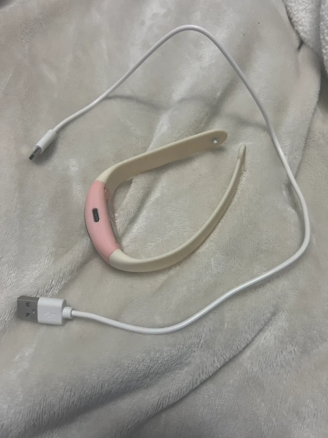 Pink Kids Activity Tracker image indicator(2)